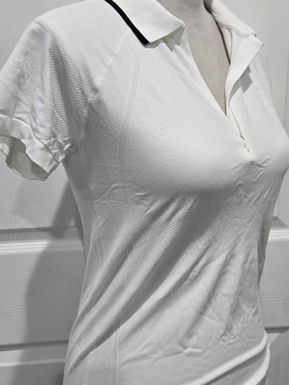 Athleta Momentum Polo Tee White Black Trim Quarter Zip Golf Tennis M NWT - Picture 7 of 15